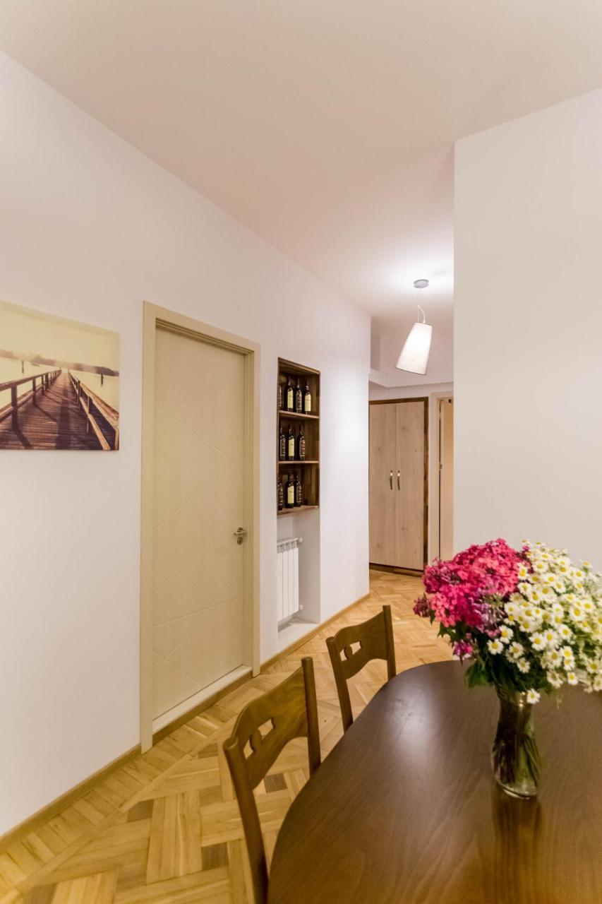Luxury 3 Bedroom Apartment By Freedom Square City Center Tbilisi Exterior foto