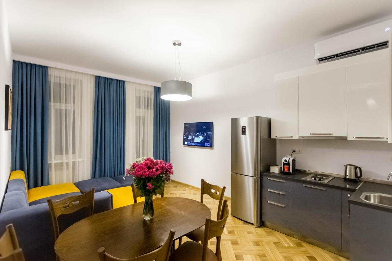 Luxury 3 Bedroom Apartment By Freedom Square City Center Tbilisi Exterior foto
