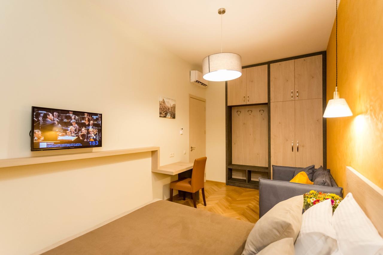 Luxury 3 Bedroom Apartment By Freedom Square City Center Tbilisi Exterior foto