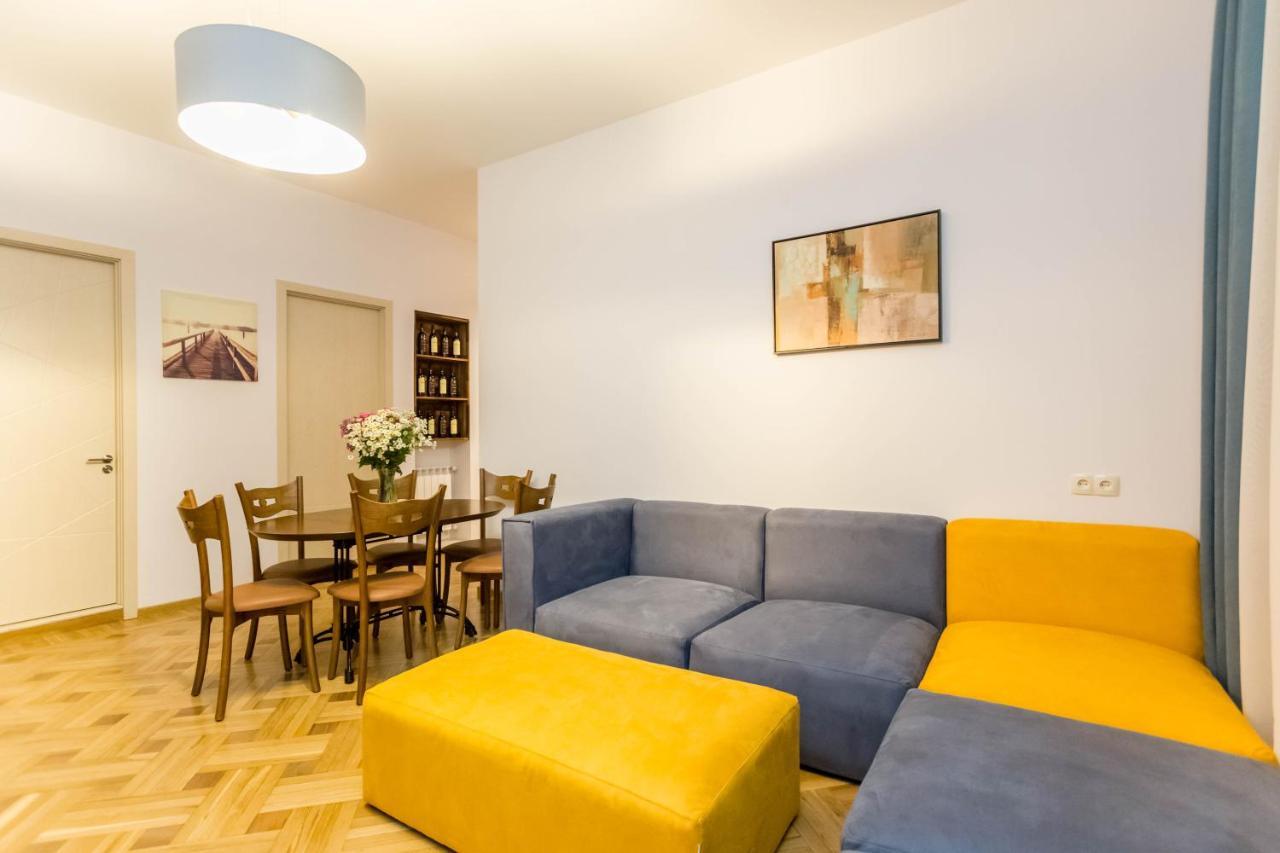 Luxury 3 Bedroom Apartment By Freedom Square City Center Tbilisi Exterior foto