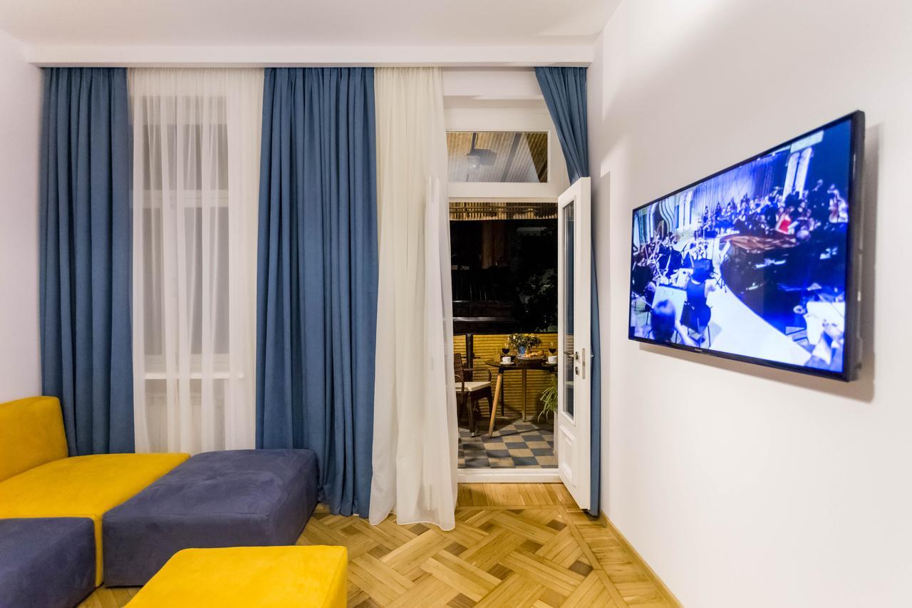 Luxury 3 Bedroom Apartment By Freedom Square City Center Tbilisi Exterior foto