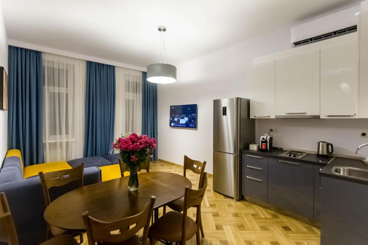 Luxury 3 Bedroom Apartment By Freedom Square City Center Tbilisi Exterior foto